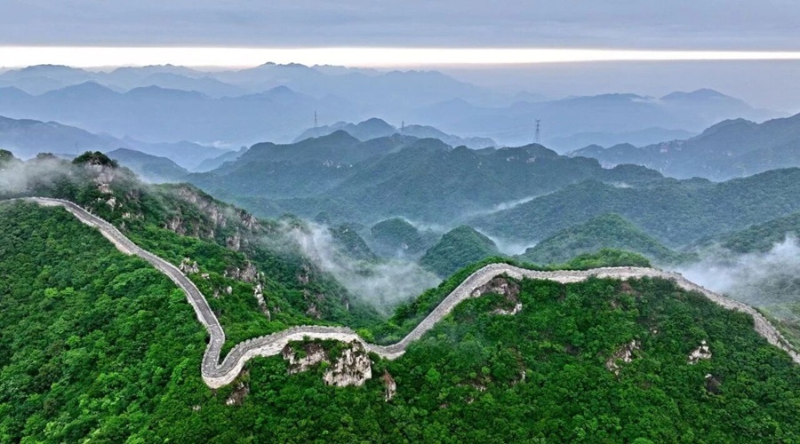 云漫雄关 司达 摄.jpg